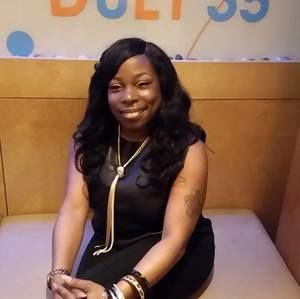 Meet your Posher, Felicia